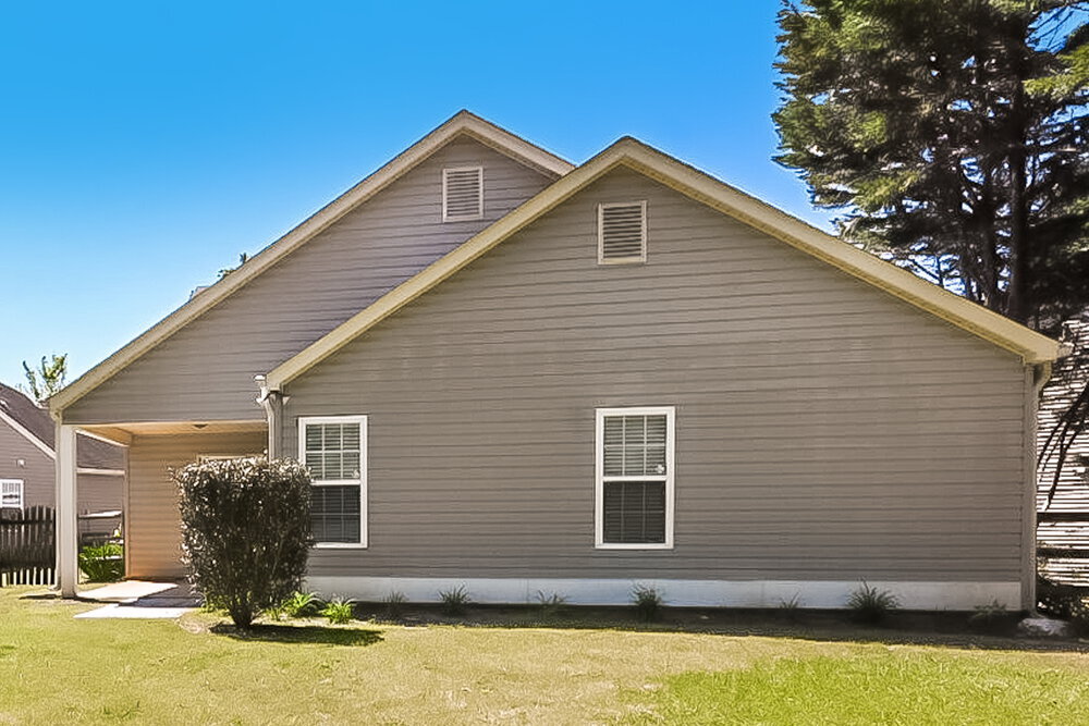 Building Photo - 332 White Oak Way