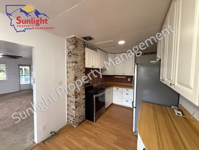 Building Photo - Wide Open Space, Peaceful and Safe 2 Bed 1...