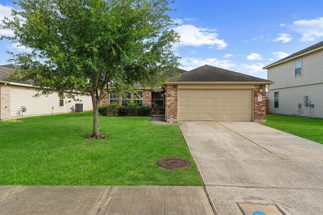 Building Photo - 2611 Verano Dr