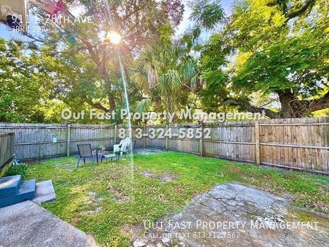 Building Photo - 911 E 28th Ave