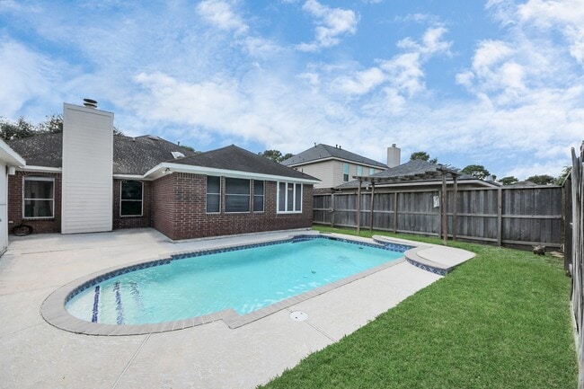 Building Photo - 6406 Castle Ln Dr