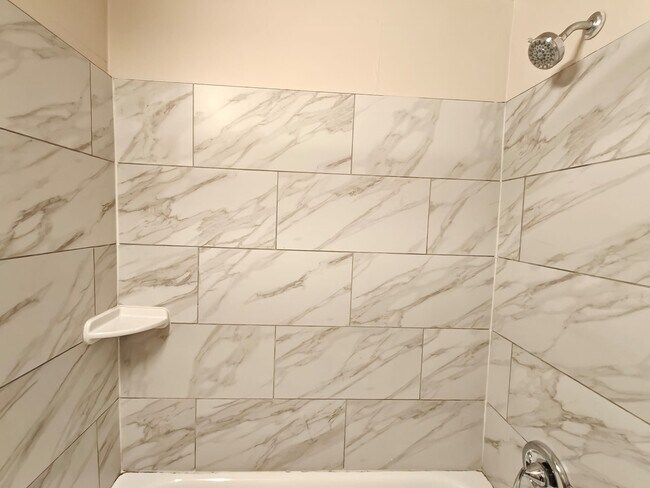 Building Photo - 6752 Blakemore St