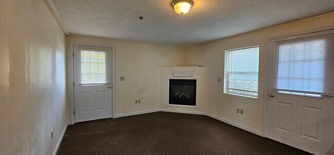 Building Photo - 19 Mc Donald St