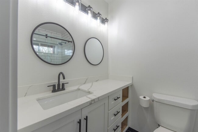 Building Photo - 1459 Munger St