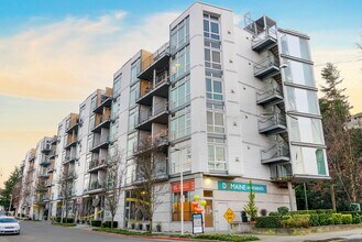 Building Photo - Domaine