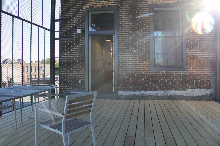 outdoor space - 1936 N 2nd St