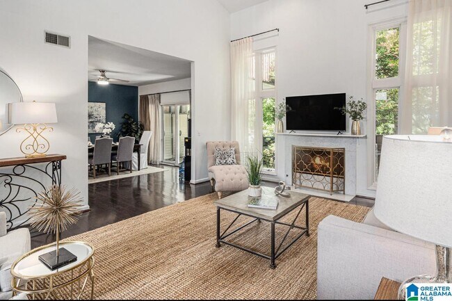 Primary Photo - 5539 Hampton Heights Dr