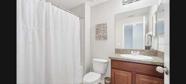 Building Photo - Town House 3/2.5 in Riverview