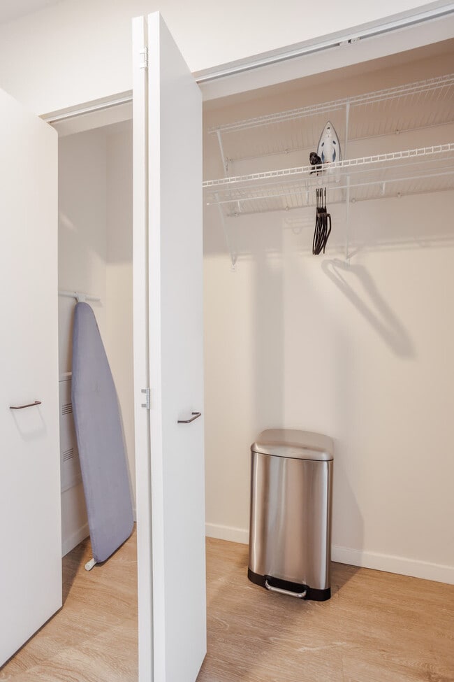 Building Photo - 9-JAN-JAN E 4th St