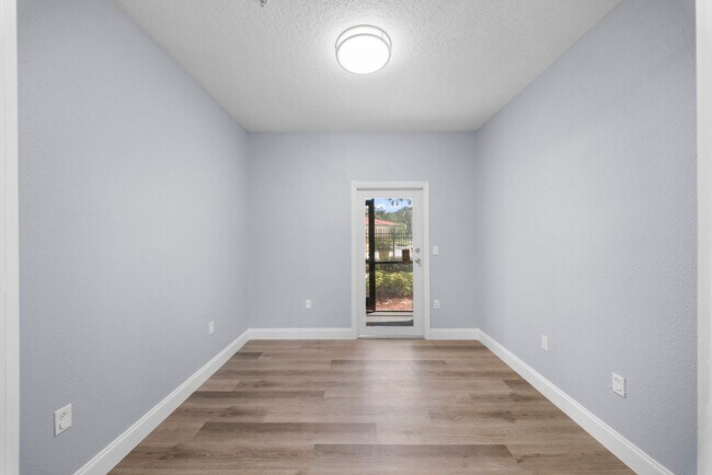 Building Photo - 11511 Villa Grand