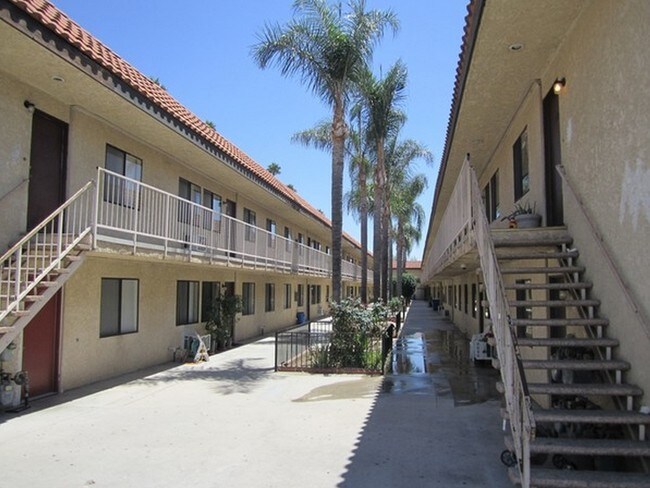 Building Photo - Seven Palms Apartments