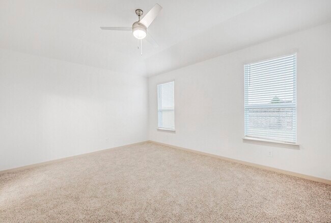 Building Photo - 29302 Pikes Peak Dr