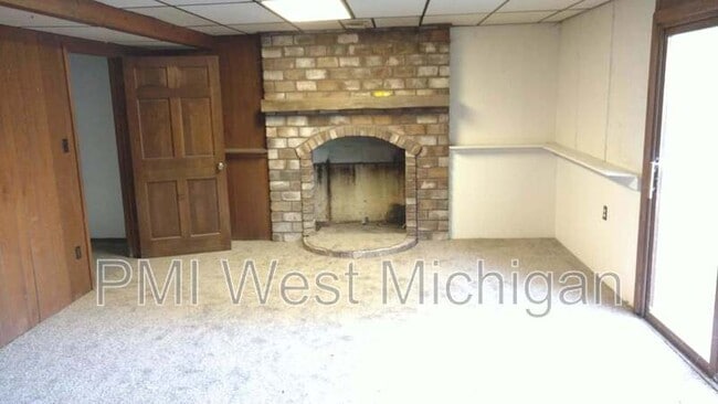 Building Photo - 1275 104th St SW