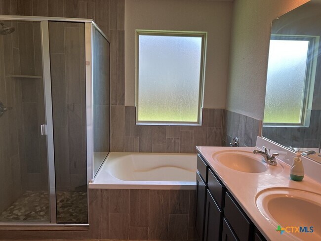 Building Photo - 7607 Melanite Dr