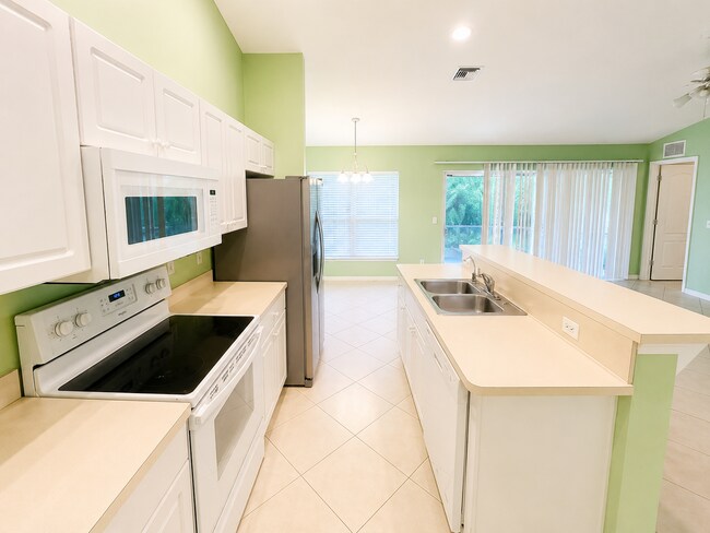 Building Photo - 409 La Perouse St