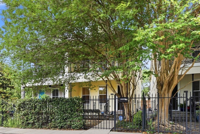 Building Photo - 4424 Blossom St