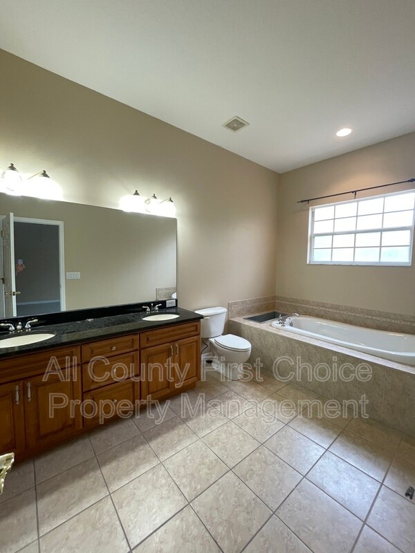 Building Photo - 9718 Taylor Rose Ln