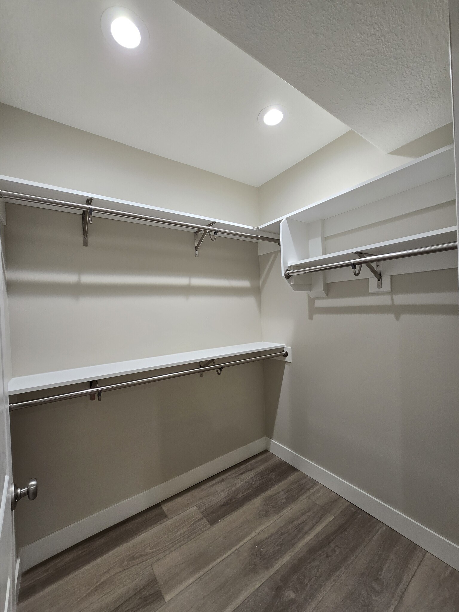 Building Photo - 6578 W Valynn Dr