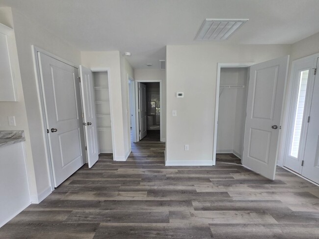 Building Photo - Brand new unfurnished 2 bedroom, 1 bath du...