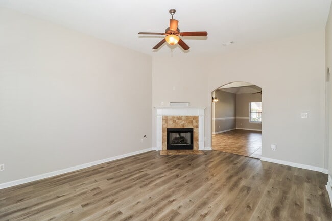 Building Photo - 110 Birch Springs Dr