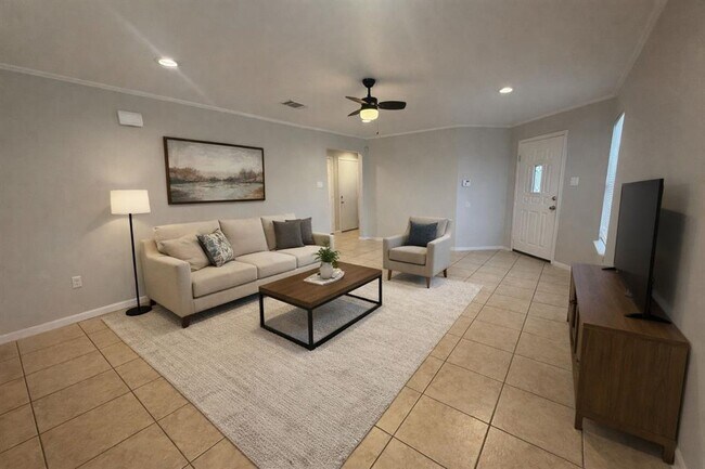 Building Photo - 17808 Majestic Elm Ln