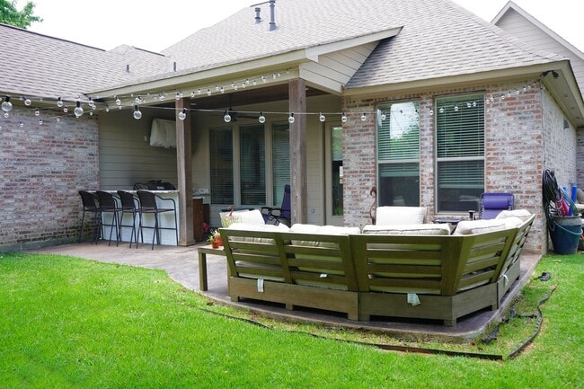 Building Photo - Gorgeous Home in South Shreveport