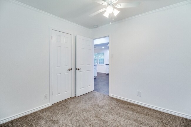 Building Photo - 155 Bob White Rd
