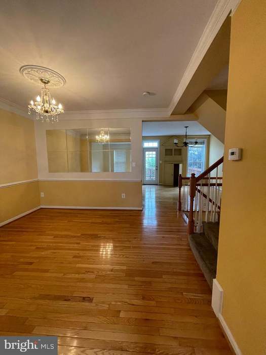 Building Photo - 8077 Sebon Dr