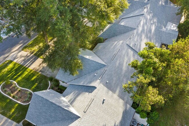 Building Photo - 8851 SW 92nd Pl