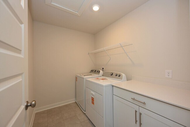 Building Photo - **BE THE VERY FIRST ONE TO LIVE IN THIS BRAND NEW HOME IN THE EXCLUSIVE GREENHILL ESTATES NEIGHBO...