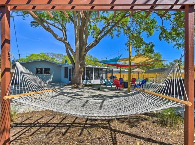 Building Photo - 3116 51st Ave Terrace W