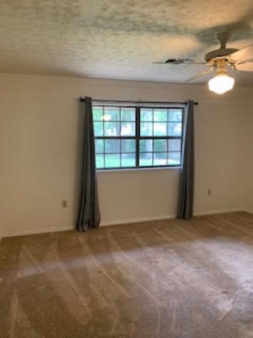 Building Photo - 609 Parkwood Dr