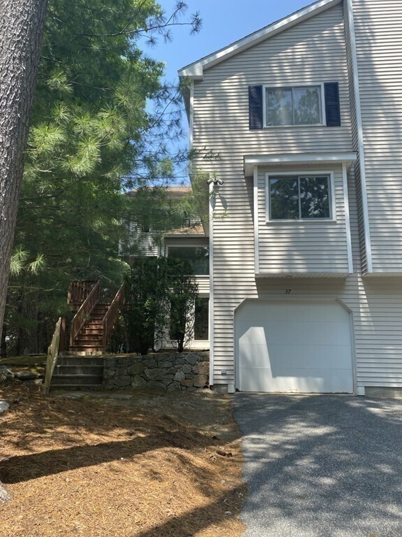 Building Photo - 37 Arrowhead Cir