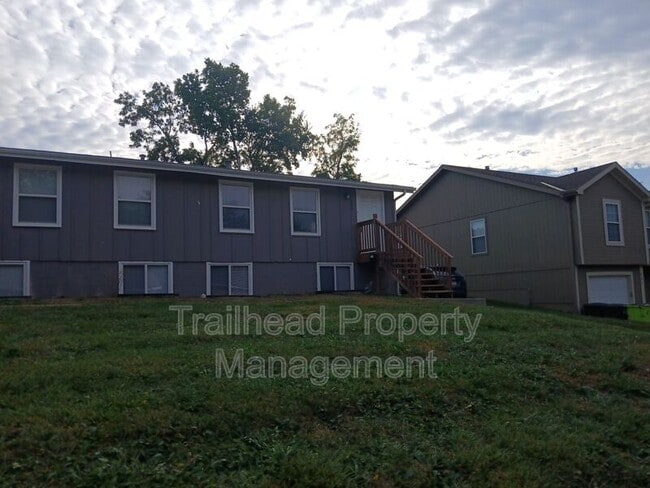 Building Photo - 519 Maier Dr