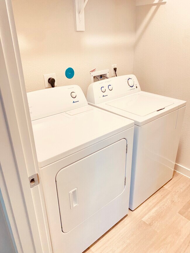 Laundry Area - 7847 Grand Louis Way