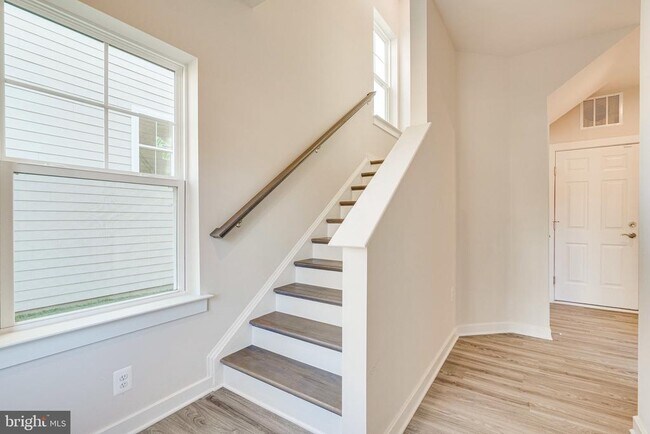 Building Photo - 1759 Autumn Maple Leaf Dr