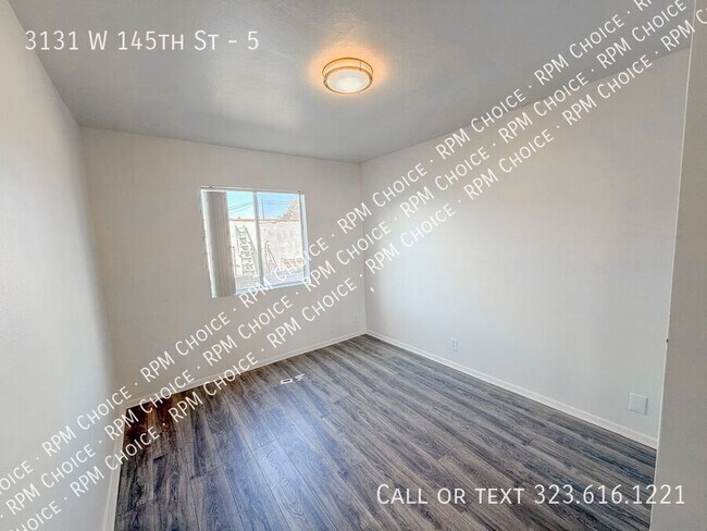 Building Photo - 3131 W 145th St