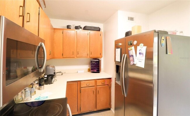 Building Photo - 2300 SW 43rd St