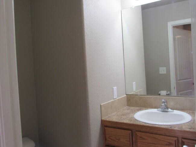 Building Photo - Charming 2 Story Doll House W/Unfinished Basement