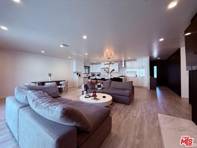 Building Photo - 16047 Bryant St