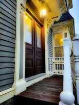 Building Photo - 8 Randall St