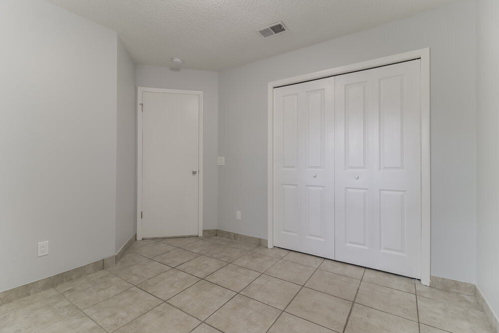 Building Photo - 9782 Piney Point Cir