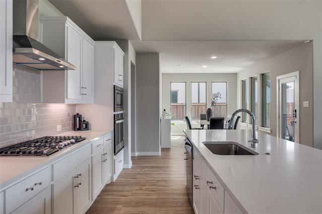 Building Photo - 352 Community Dr