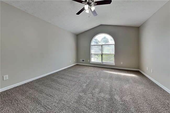 Building Photo - 548 Julius Dr