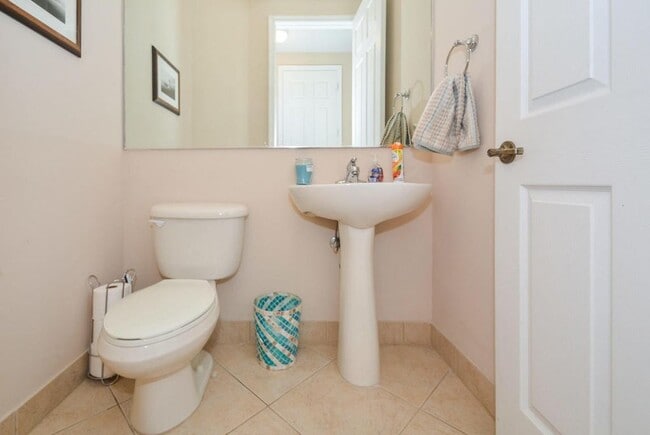 Building Photo - 16178 Poppyseed Cir