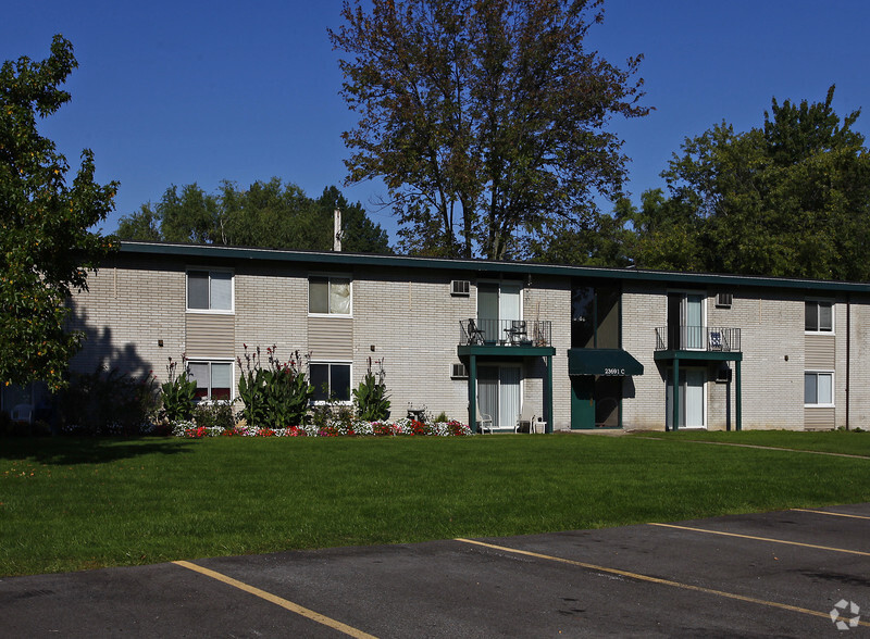 Building Photo - Winterberry Village Apartments