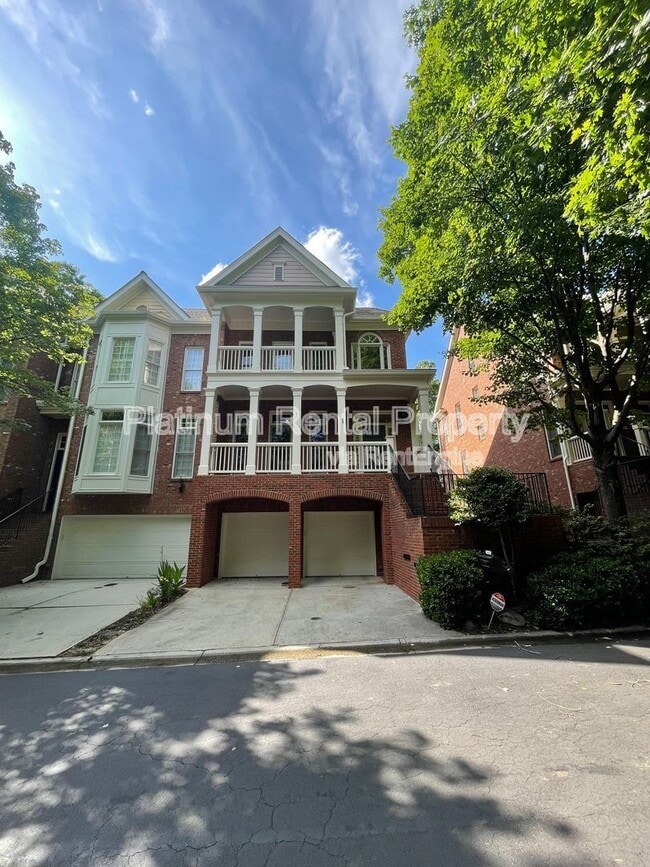 Building Photo - 1460 Wembley Ct NE