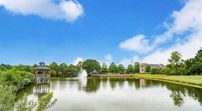 Building Photo - 8845 Arbor Creek Dr