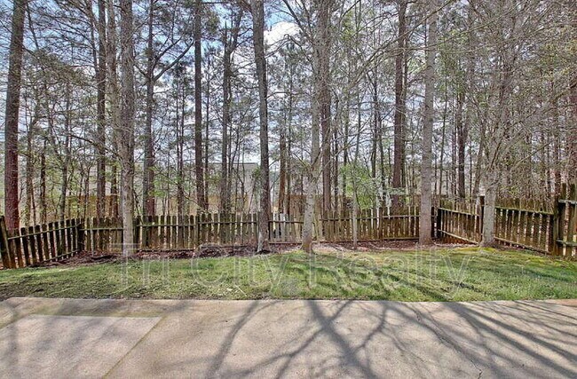 Building Photo - 342 Hunterian Pl