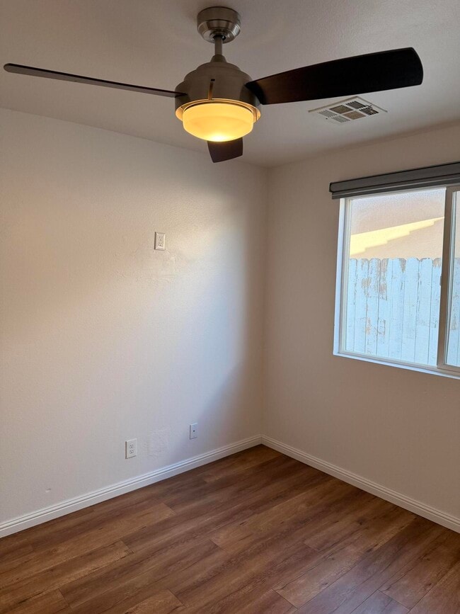 Building Photo - 51905 Avenida Velasco